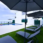 Casa Mar Azul 2 *
